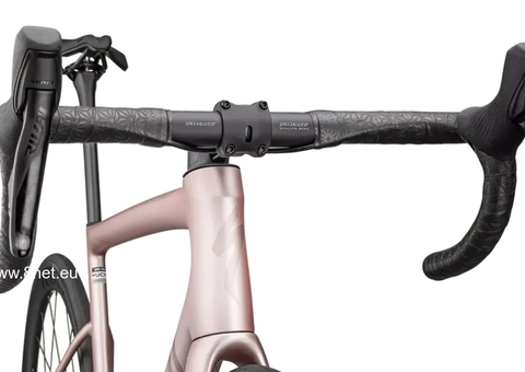 2025 Specialized Tarmac SL8 Expert Road Bike (GUN2BIKESHOP) - 3/3