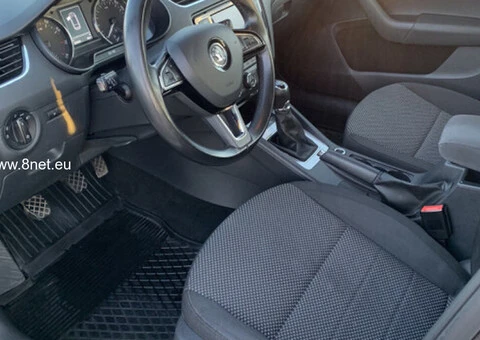 Skoda Octavia 1.4 TSI Ambition - Sprawdzony i Zadbany salonPL - 8/11